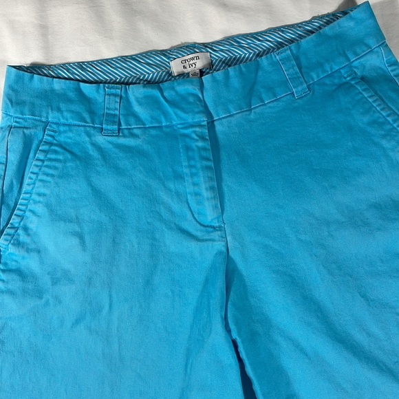 crown & ivy womens turquoise basic flat front 9" inseam chino shorts - size 4 - Picture 1 of 9